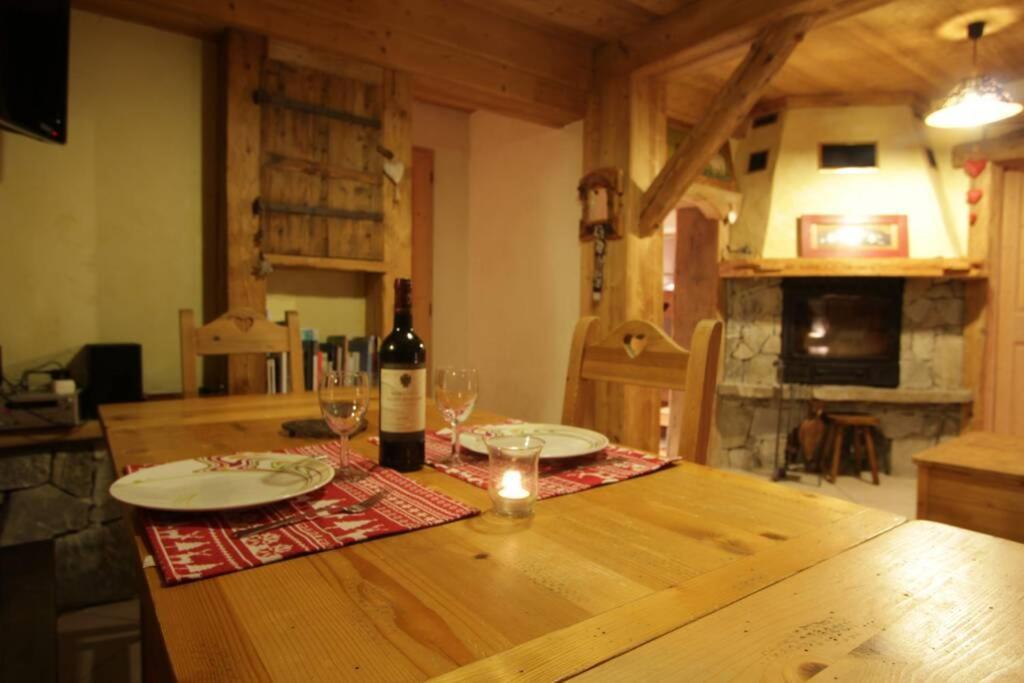 Appartement Cozy Dans Chalet 6 Pers Voiture 4 Roues Motrice A Dispo La Clusaz Buitenkant foto