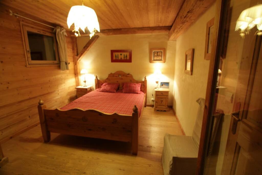 Appartement Cozy Dans Chalet 6 Pers Voiture 4 Roues Motrice A Dispo La Clusaz Buitenkant foto